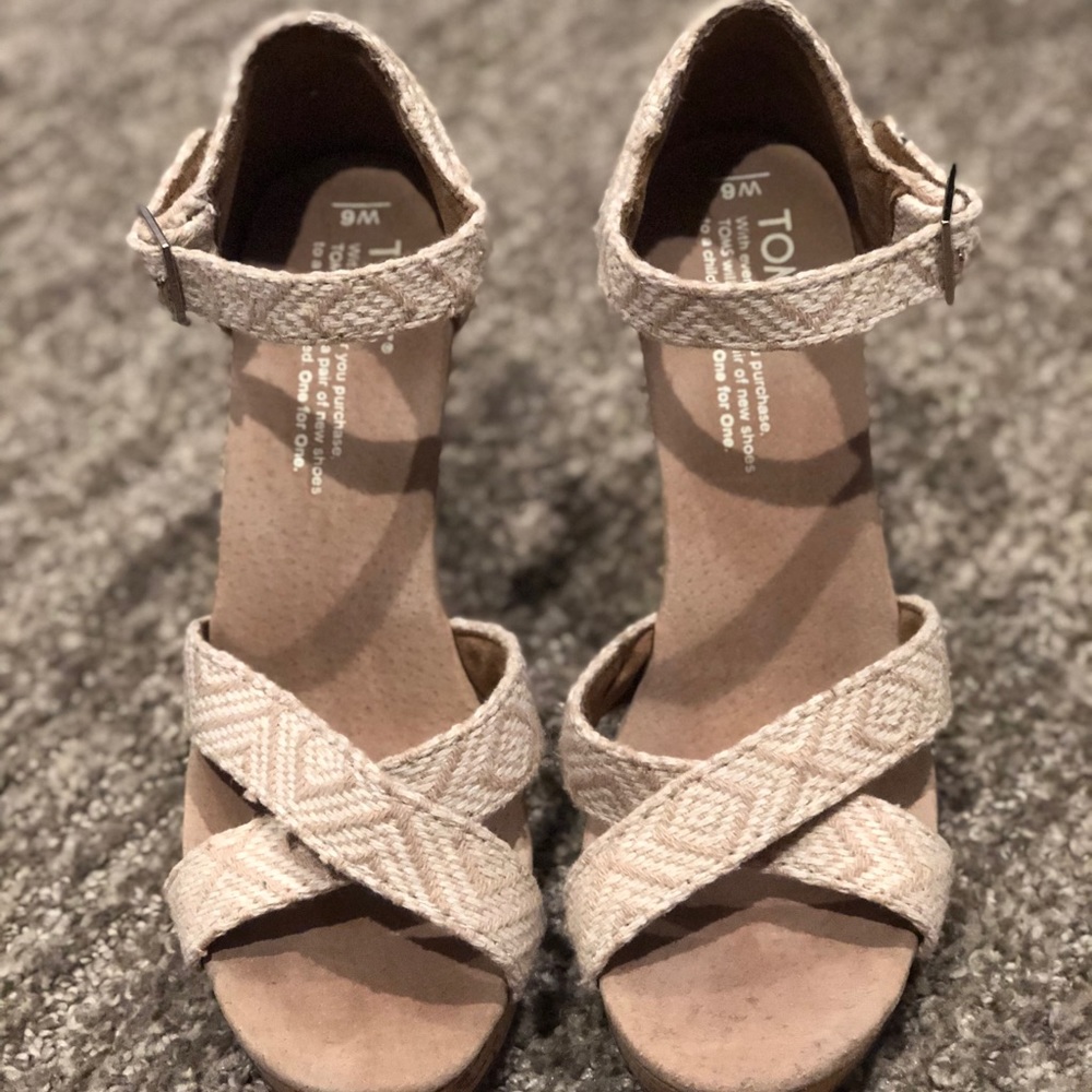 Womens TOMS Sienna Wedge